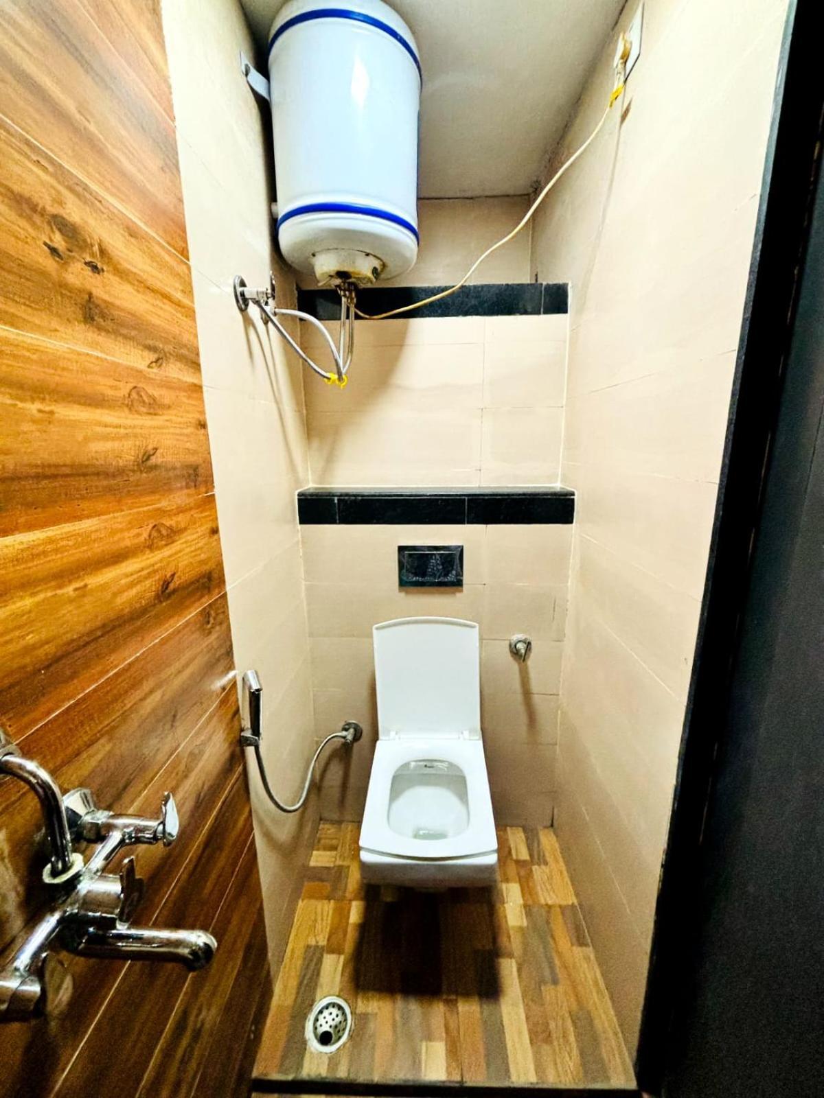 Fussion Homestay Агра Экстерьер фото